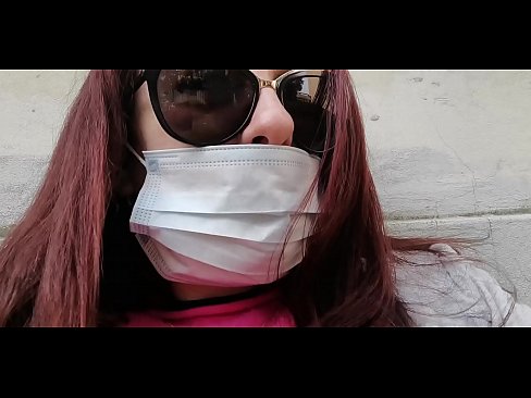 ❤️ Nicoletta analipiza kisasi kwa jirani yake na kukojoa kwenye karakana yake (Karantini Maalum ya Covid19 ya Italia) Video ya kutatanisha ☑